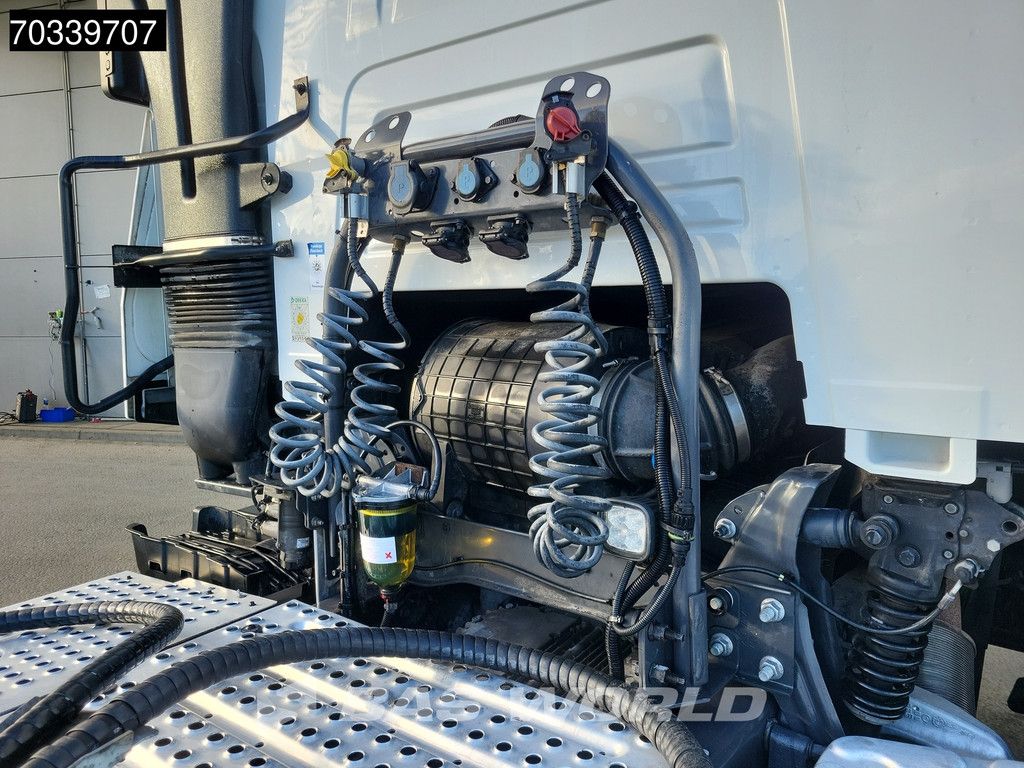 Renault T 520 4X2 Hydraulic ACC