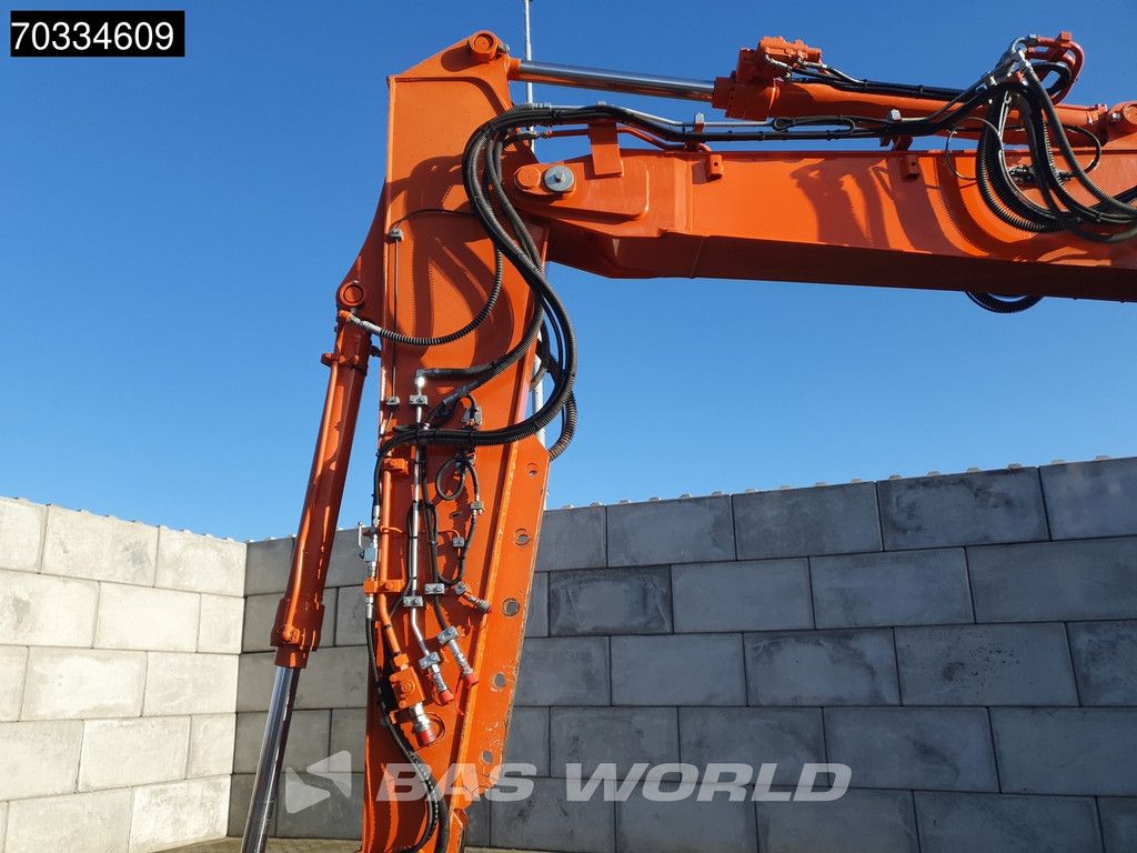 Hitachi ZX135 US-6 Blade - First Owner