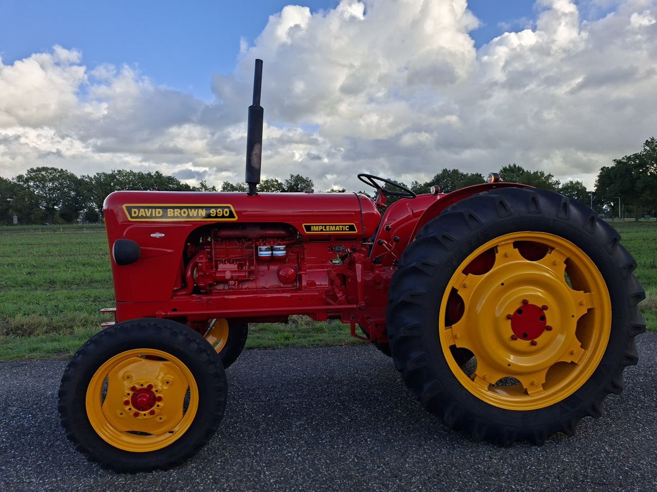David Brown 990 | NL Kenteken | Inruil & transport