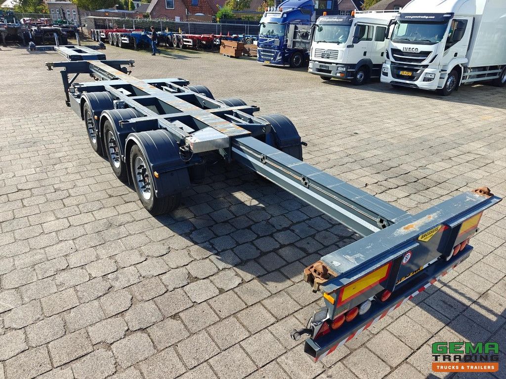 Broshuis MFCC-HD All Types of Containers - Lift Axle - SAF Disc Brake - 02/2027 MOT