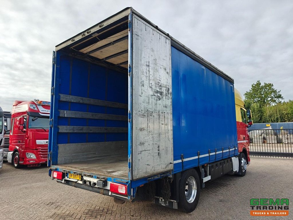DAF XF 450 FA 4x2 SuperSpacecab Euro6C - Curtain-sided Box 6m - Aluminium Sideboards - Towing Hook - Stand-alone Air Conditioning - SmartTachoV2