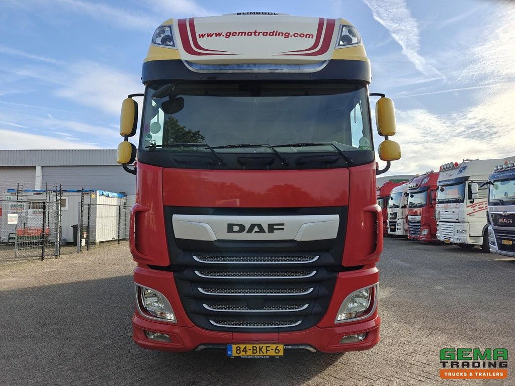 DAF XF 450 FA 4x2 SuperSpacecab Euro6C - Curtain-sided Box 6m - Aluminium Sideboards - Towing Hook - Stand-alone Air Conditioning - SmartTachoV2
