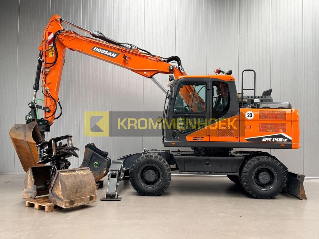 Doosan DX 140 W-7 KH10344