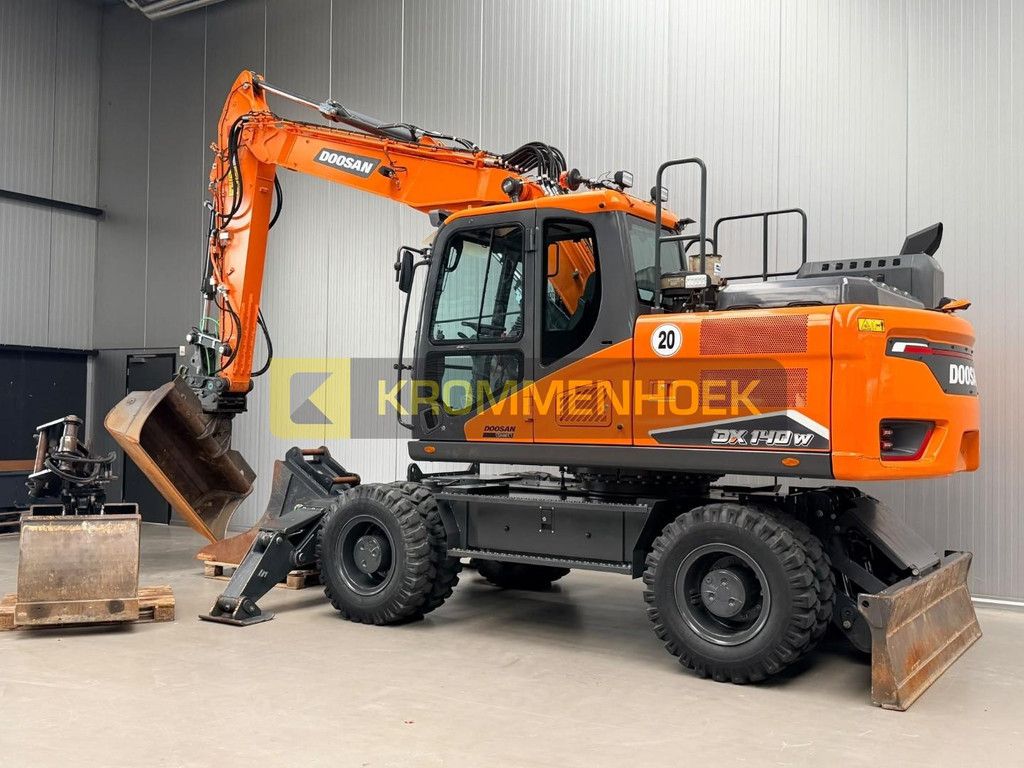 Doosan DX 140 W-7 KH10344