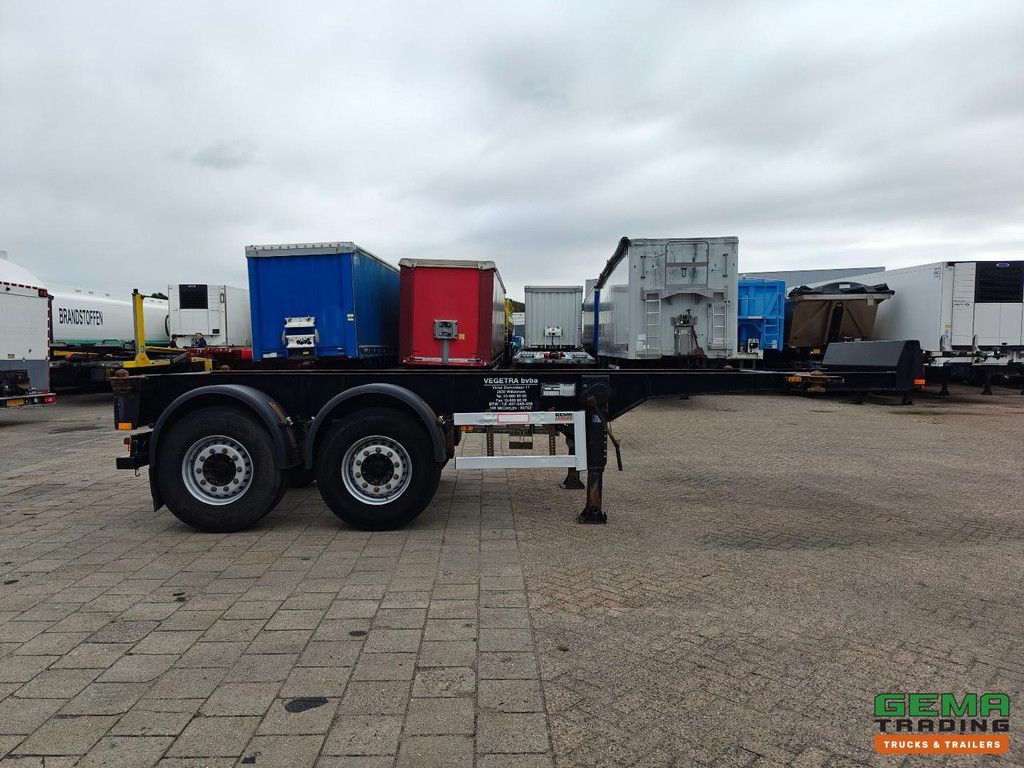 Renders EURO 700 20FT - 3040KG - 2 Mercedes Axles Disc Brakes