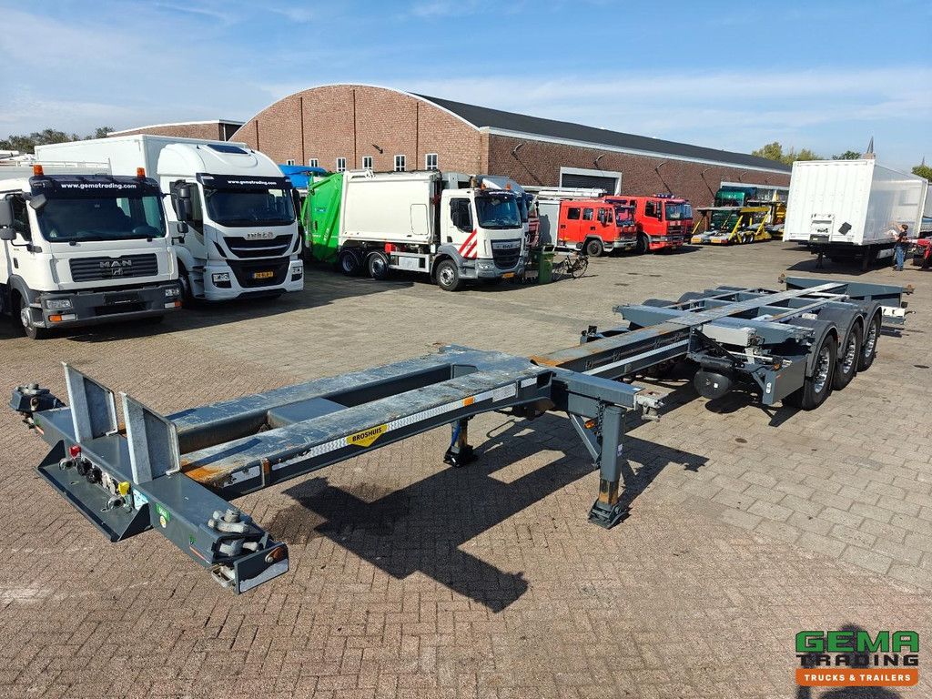 Broshuis 3UCC-39/45 MFCC All Types of Containers - Lift Axle - SAF Disc Brake - 03/2027 MOT