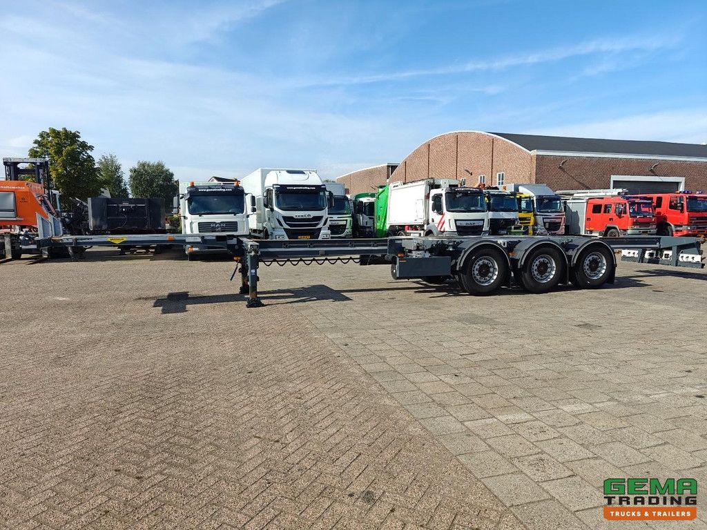 Broshuis 3UCC-39/45 MFCC All Types of Containers - Lift Axle - SAF Disc Brake - 03/2027 MOT