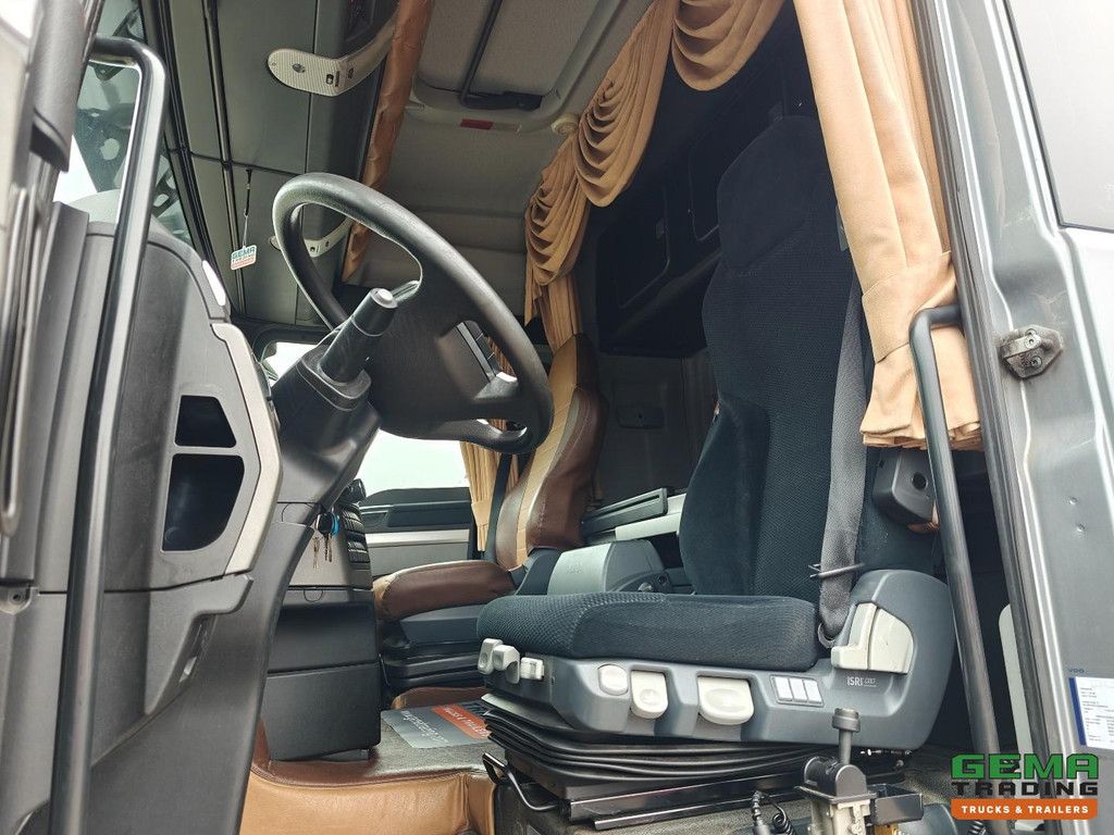 MAN TGX 26.480 6x2/4 XLX Euro6B - Hydraulics - Sliding fifth wheel - Nato - Navigation