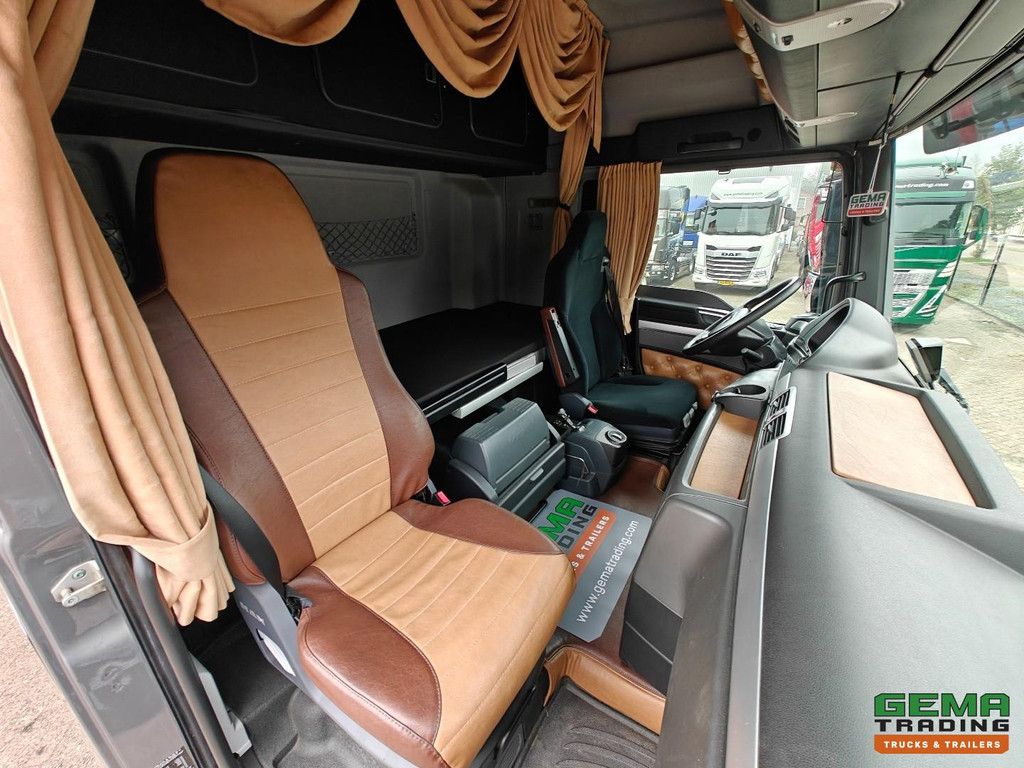MAN TGX 26.480 6x2/4 XLX Euro6B - Hydraulics - Sliding fifth wheel - Nato - Navigation