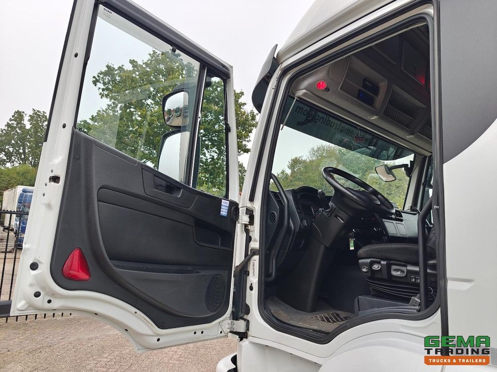 Iveco Stralis 310 4x2 Sleeper Cab Euro6C - Enclosed Box 6.5m + Tail Lift 2000KG - 06/2027 MOT
