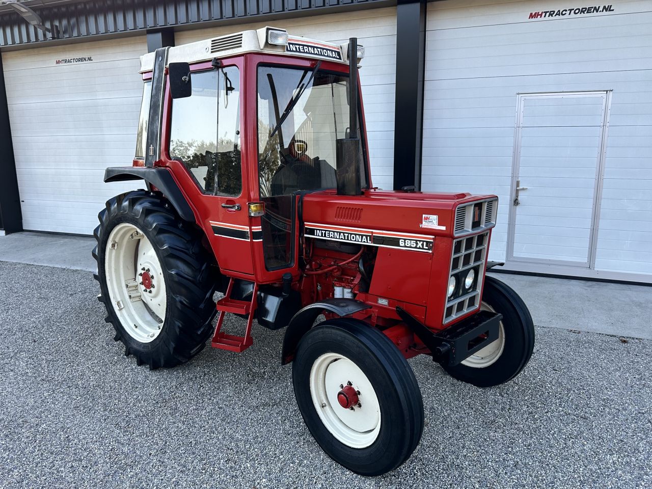 Internationale 685 xl