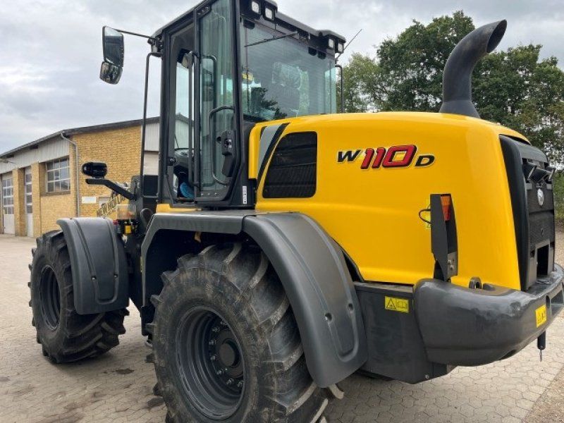 New Holland W 110D