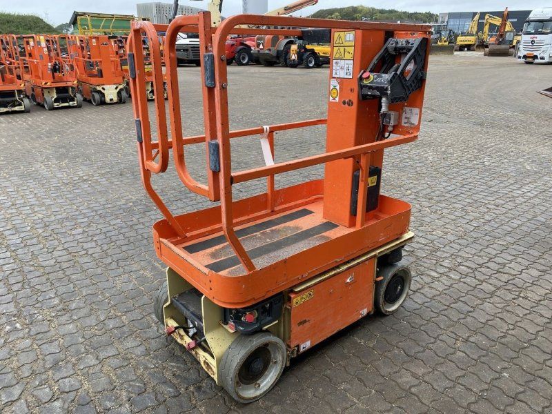 JLG 1230ES