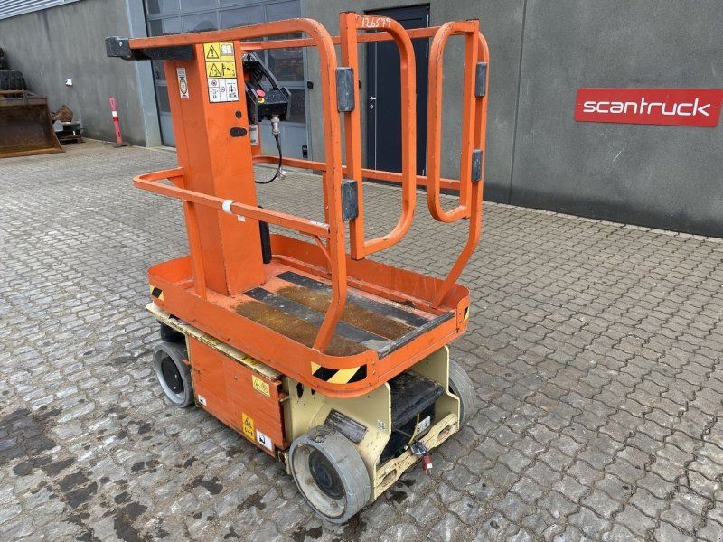 JLG 1230ES