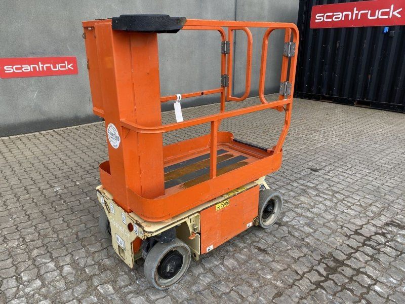 JLG 1230ES
