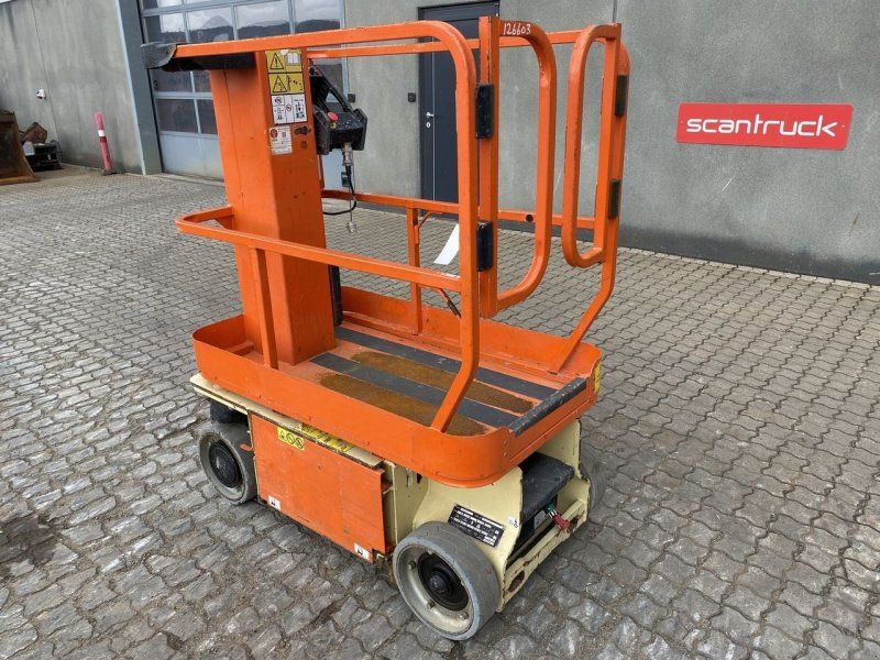 JLG 1230ES