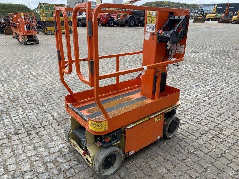 JLG 1230ES