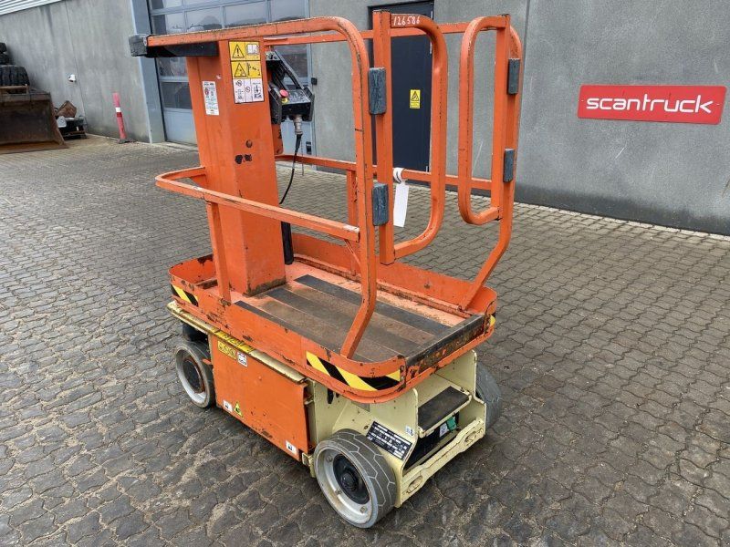 JLG 1230ES