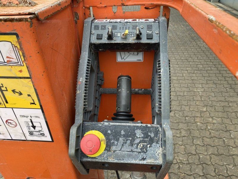 JLG 1230ES