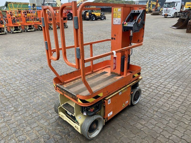 JLG 1230ES