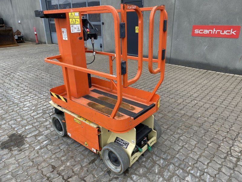 JLG 1230ES