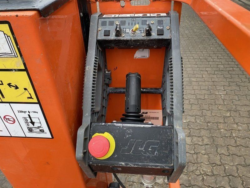 JLG 1230ES