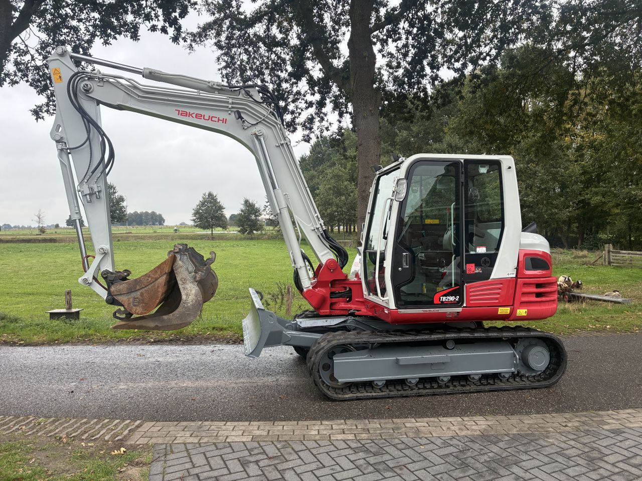 Takeuchi TB290-2