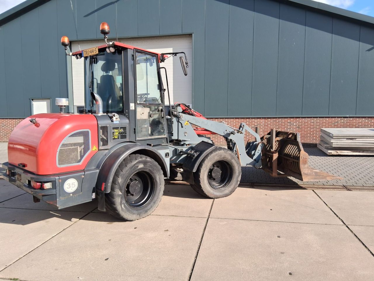 Paus sl 7.7 shovel