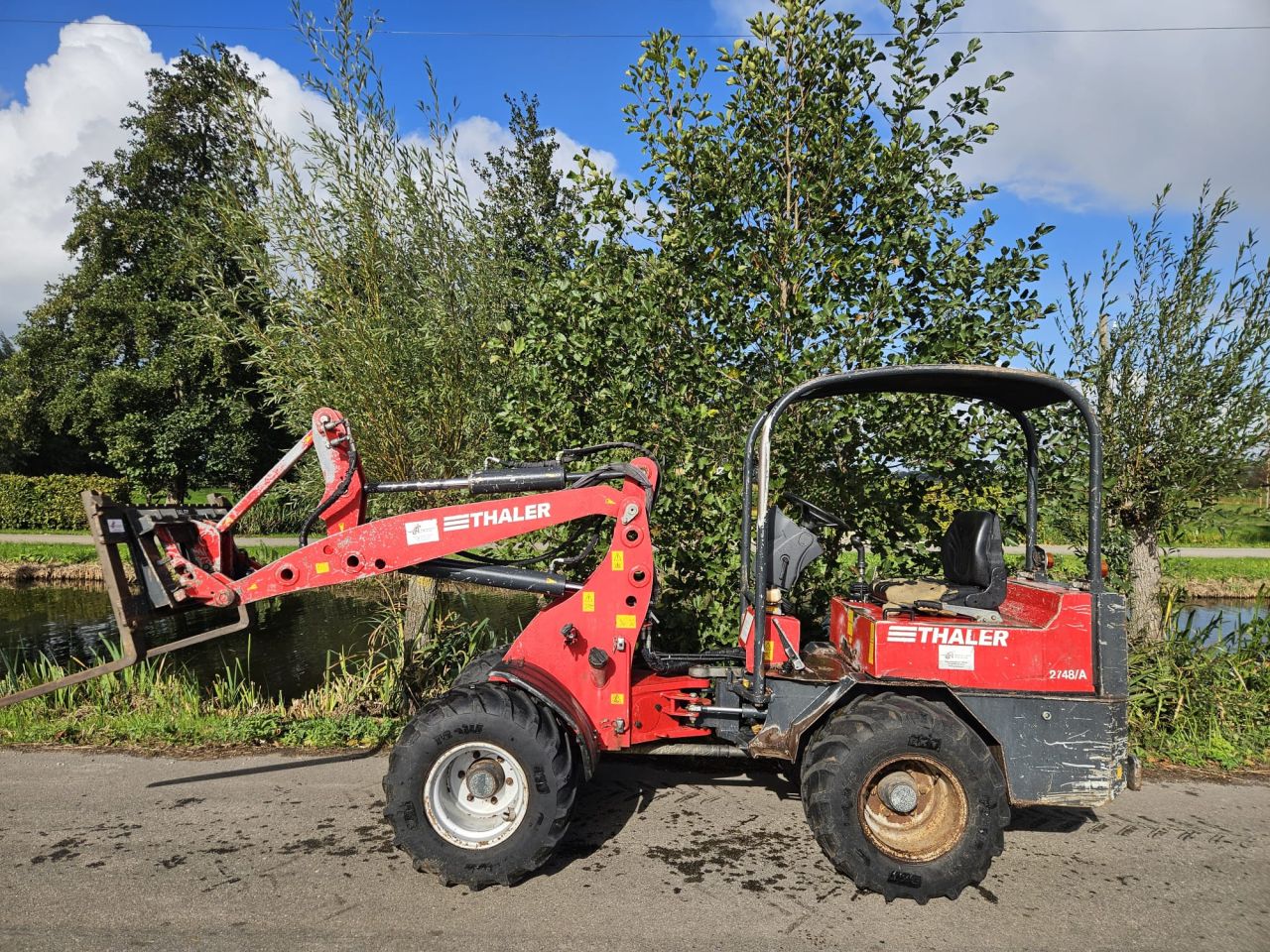 Gebruikte Thaler 2748A mini shovel