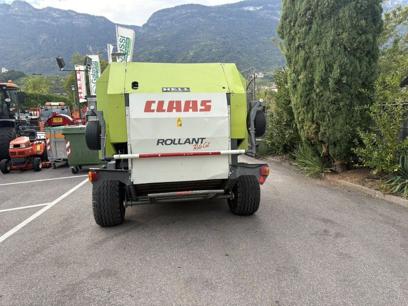 Claas Rollant 350 RC GZ2789