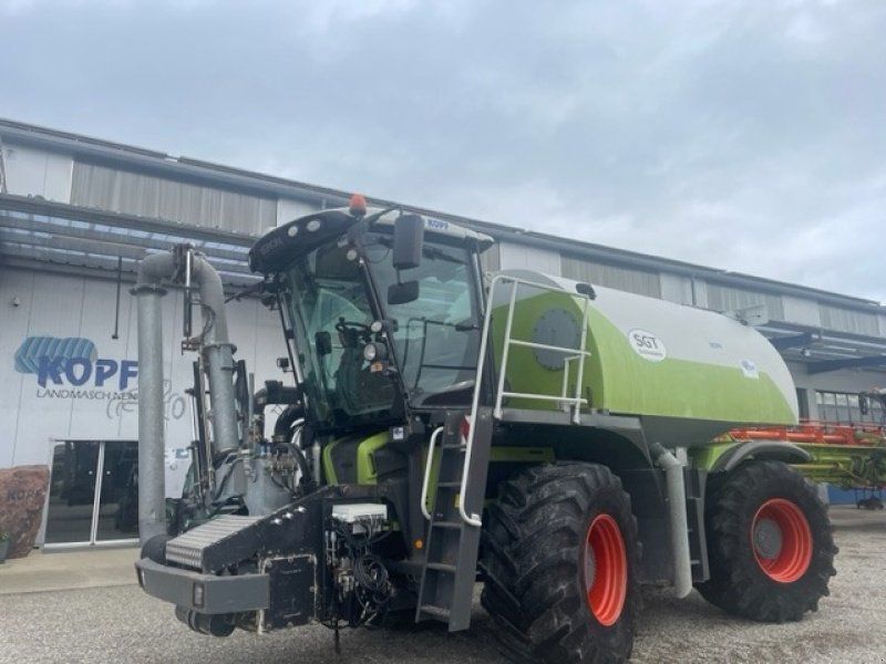 Claas Xerion 3300 Saddle Trac mit SGT Leistungshydra