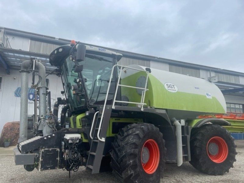 Claas Xerion 3300 Saddle Trac mit SGT Leistungshydraulik