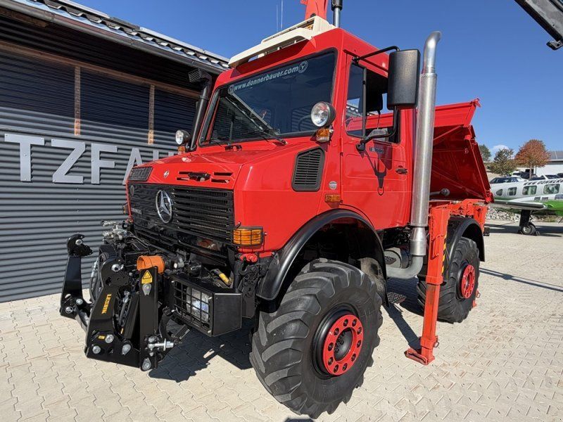 Mercedes-Benz Unimog U1600 Agrar mit Kran, Einzelstück