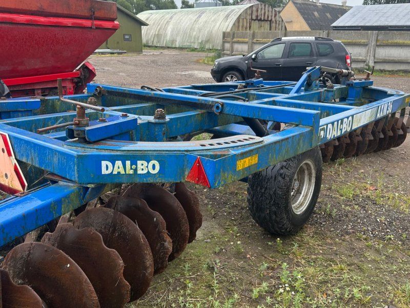 Dalbo AXM 36