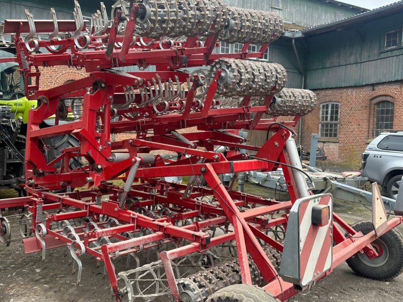 Kongskilde 7 meter germinator med CROSKILL tromle bagerst. Velnet til roe