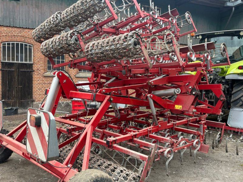 Kongskilde 7 meter germinator med CROSKILL tromle bagerst. Velnet til roe