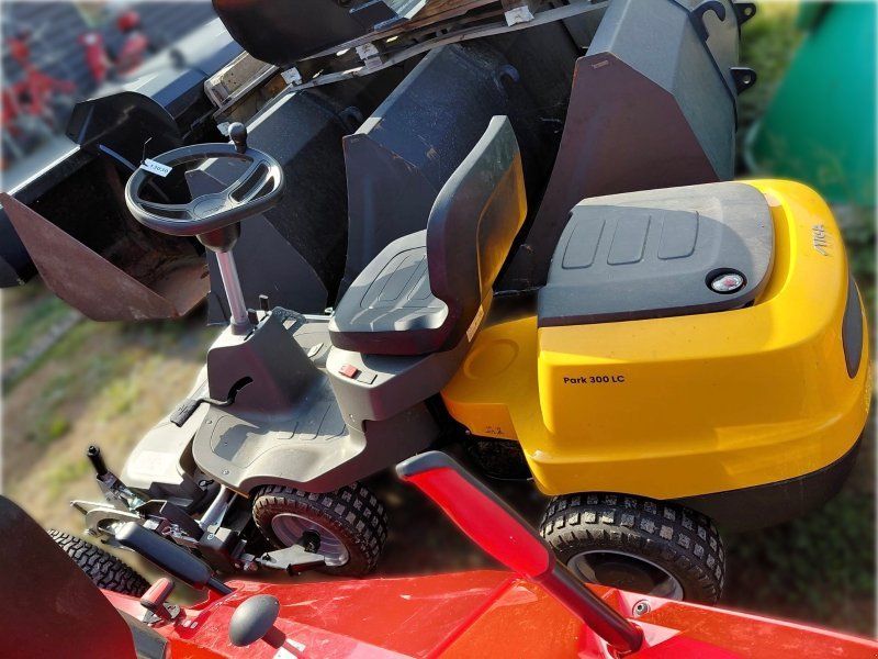Stiga Park 300 LC