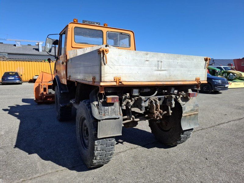 Mercedes U1200