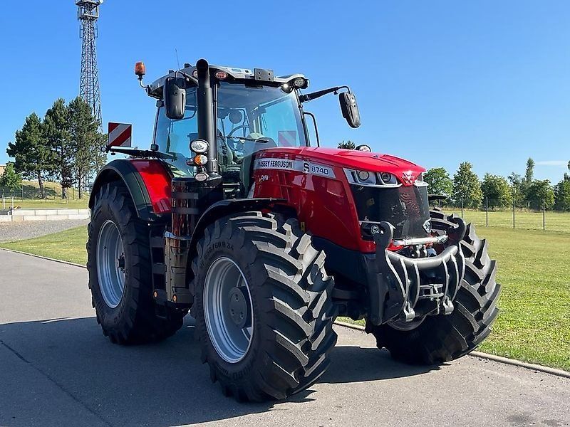 Massey Ferguson 8740 S Dyna-VT CLUSIVE