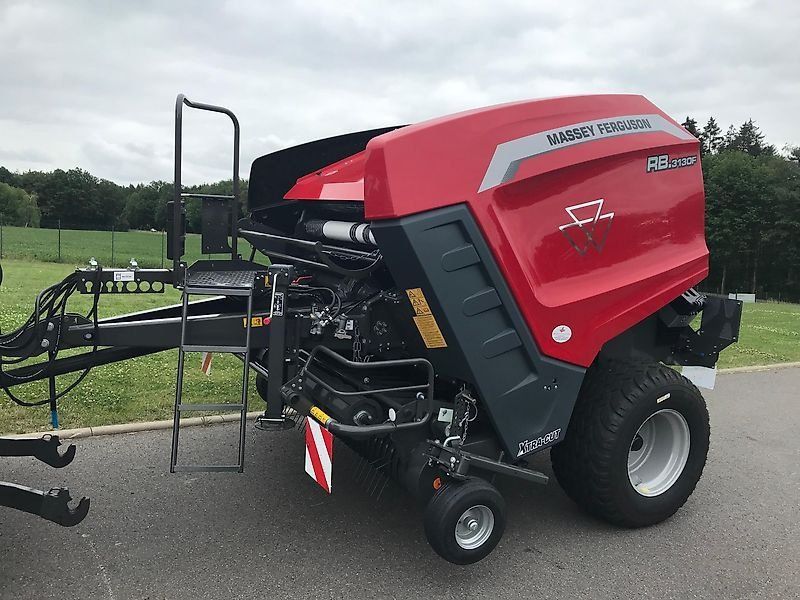 Massey Ferguson RB 3130F Xtra