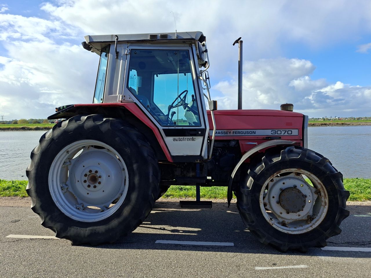Massey Ferguson 3070