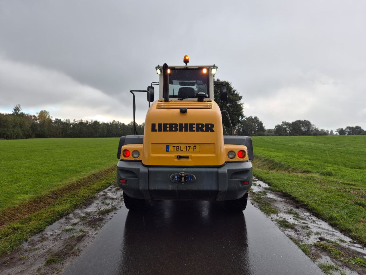Liebherr L 524 Shovel / wiellader