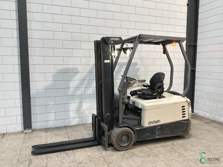 Gabelstapler Elektrisch Crown SC 5360-1.8 2014