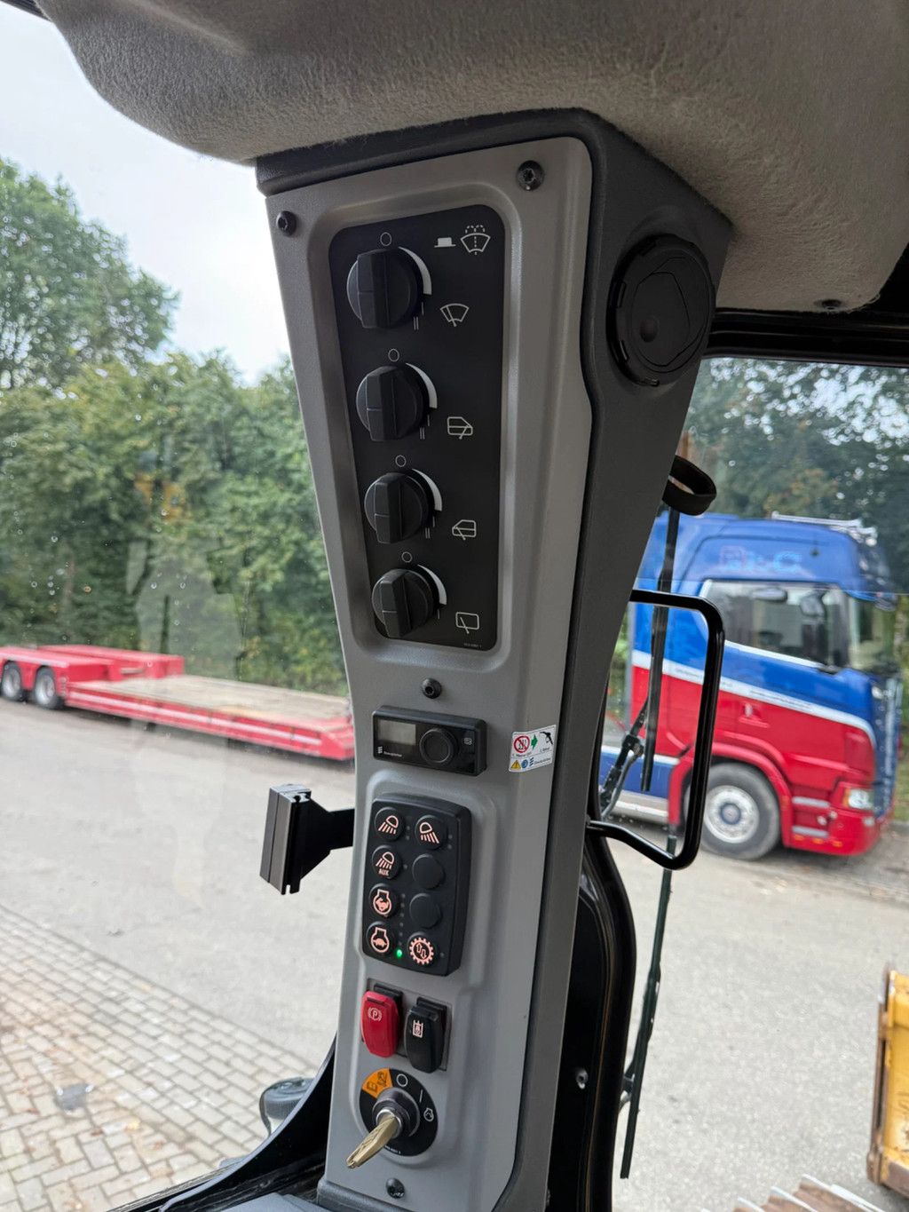 Caterpillar D5