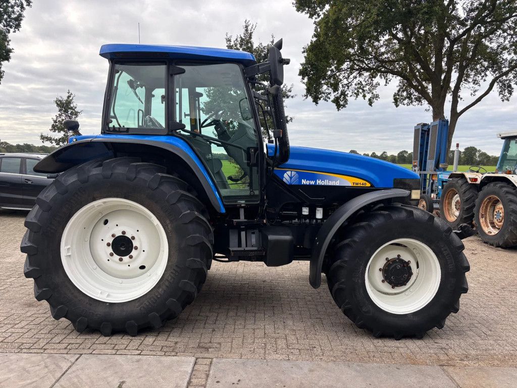 New Holland TM 140 RC