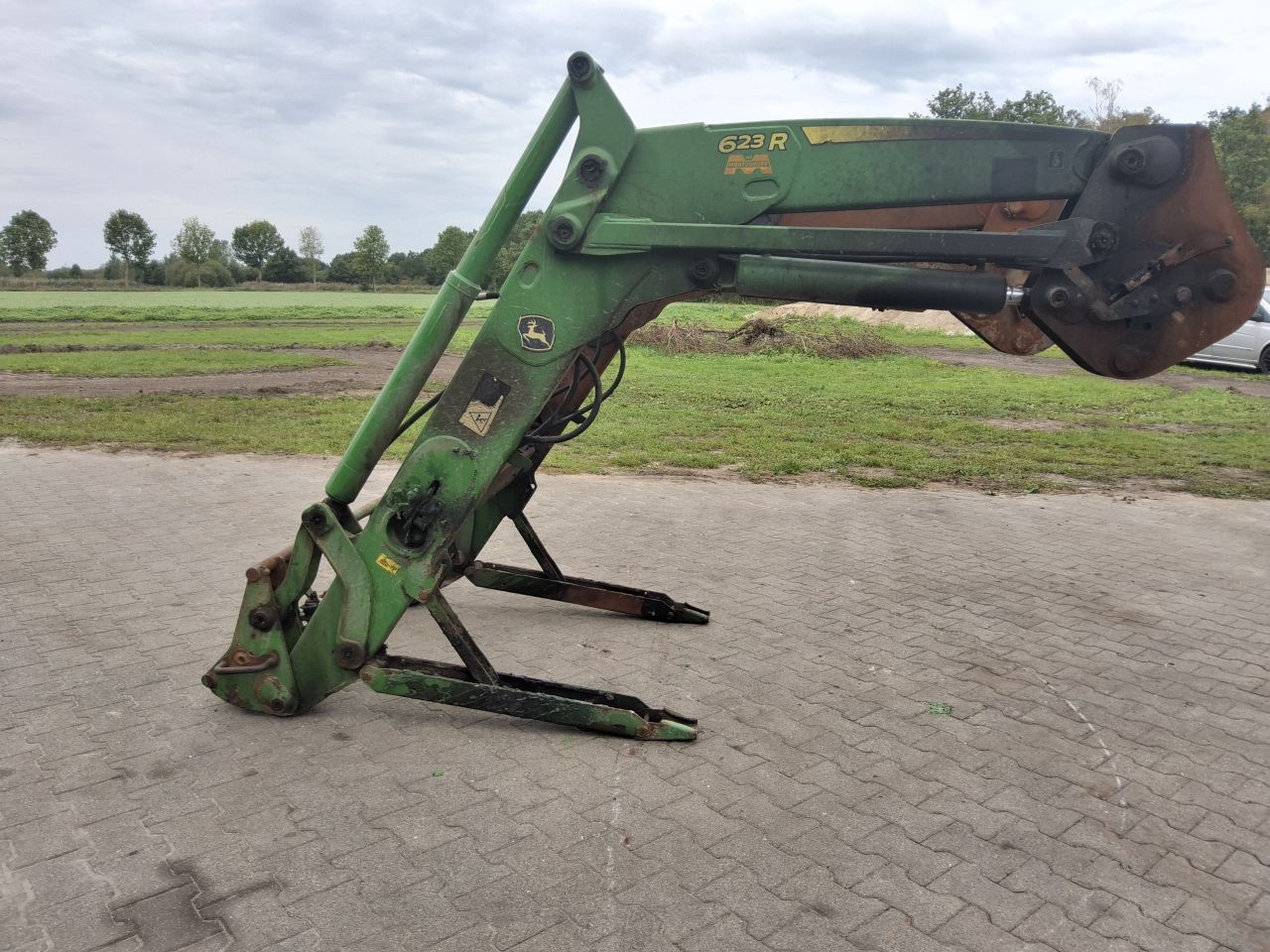 John Deere 623R