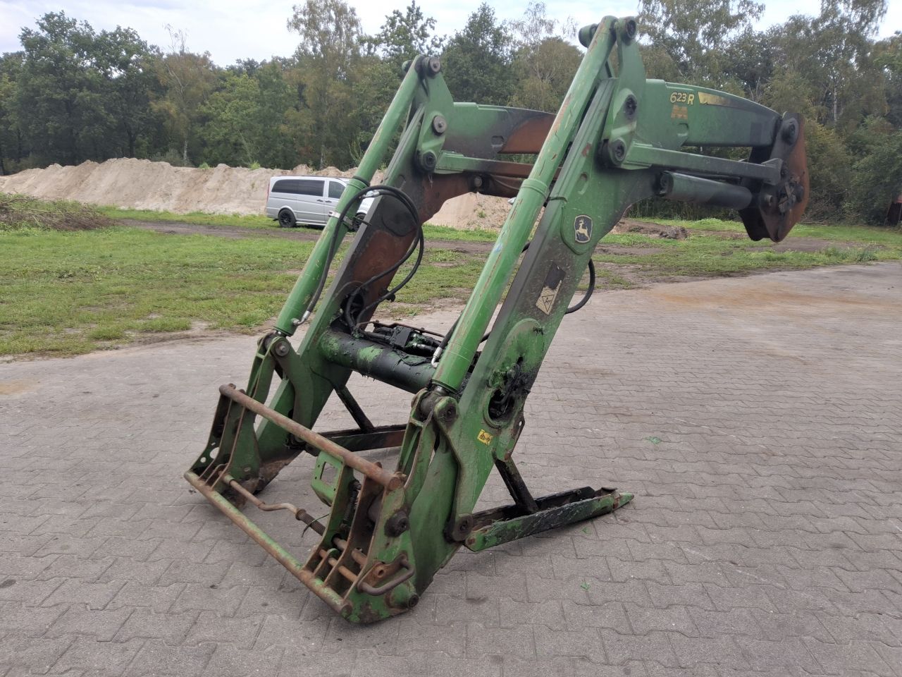 John Deere 623R