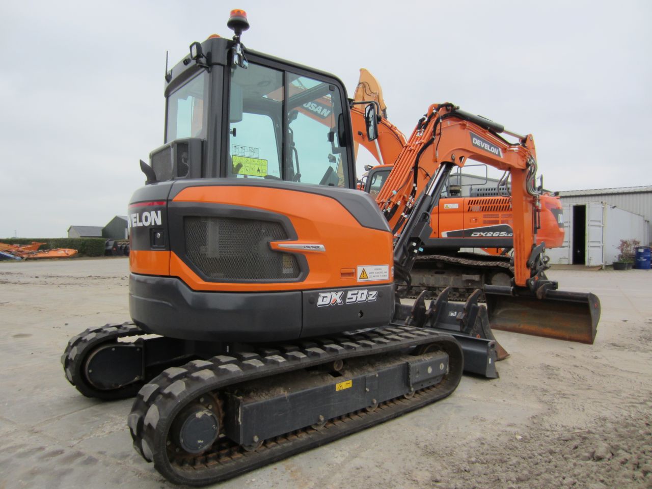 Develon DX50z-7