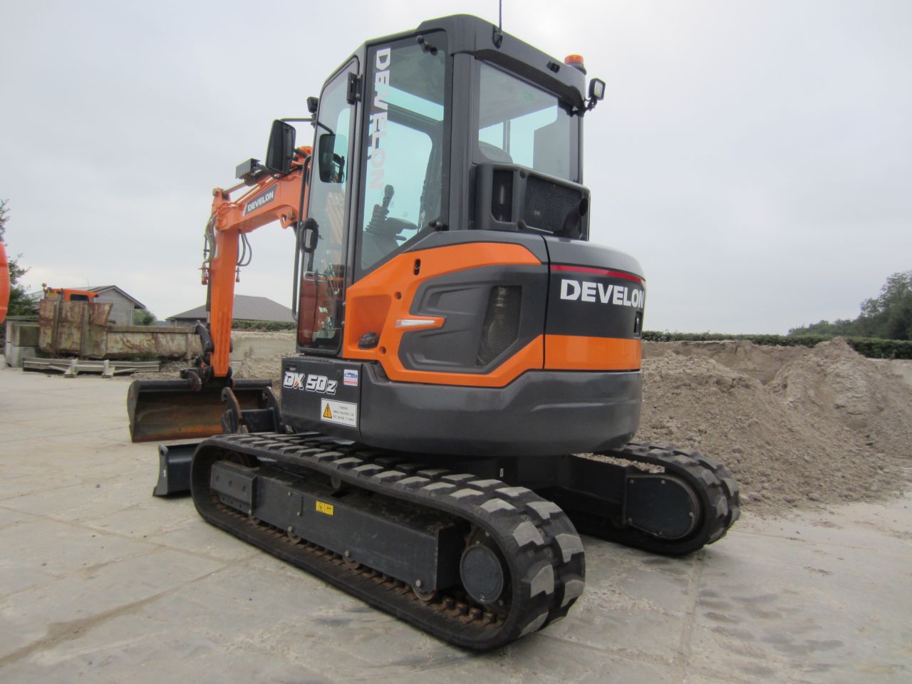 Develon DX50z-7