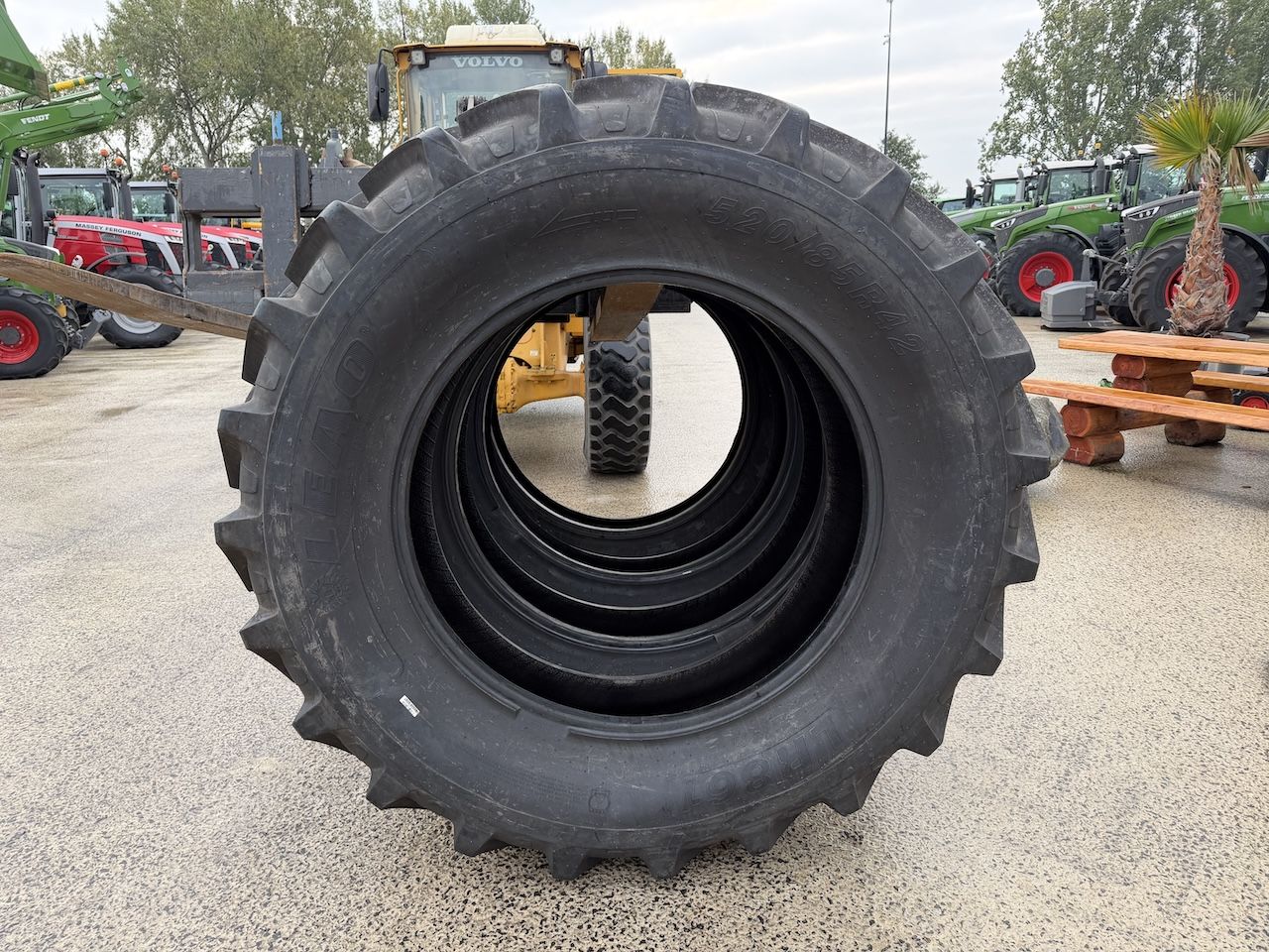 Agri banden 520-85-R42 Set banden nieuw